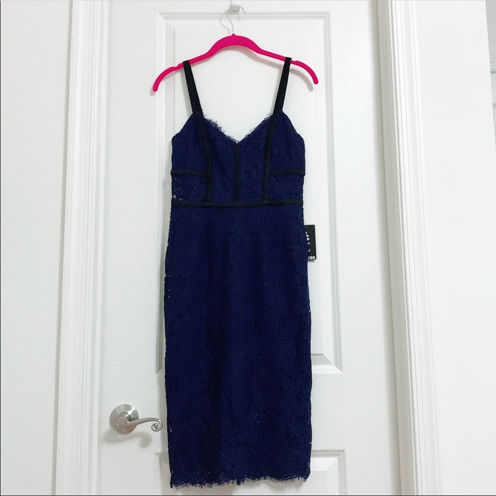 Express Dress - Picture 3 of 4